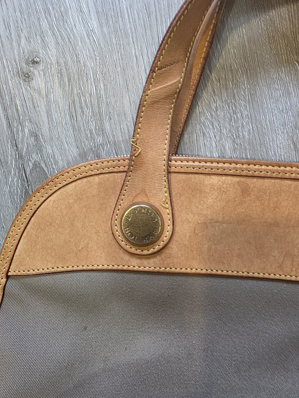 Vintage Dooney & Bourke Canvas & Leather Cabriolet Zip Top Satchel Purse Tan